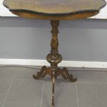 665 1231 PEDESTAL TABLE